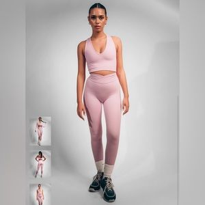 THE V LEGGING / PARFAIT